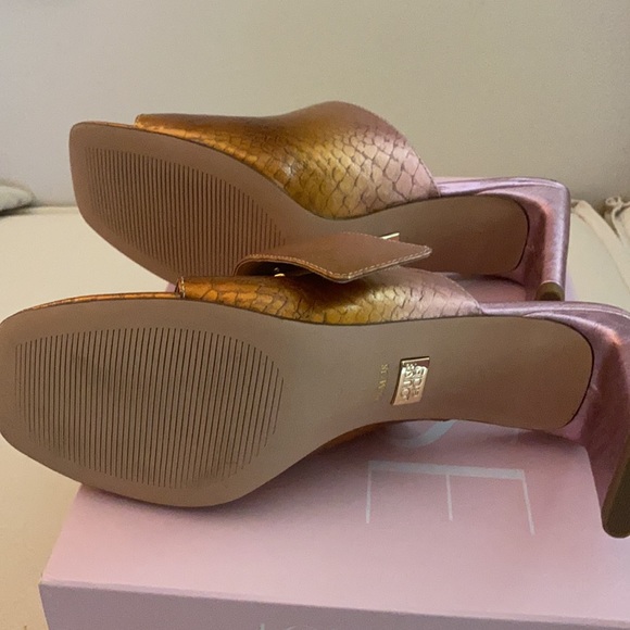 Louise et Cie. Lo-Linora - Picture 3 of 6